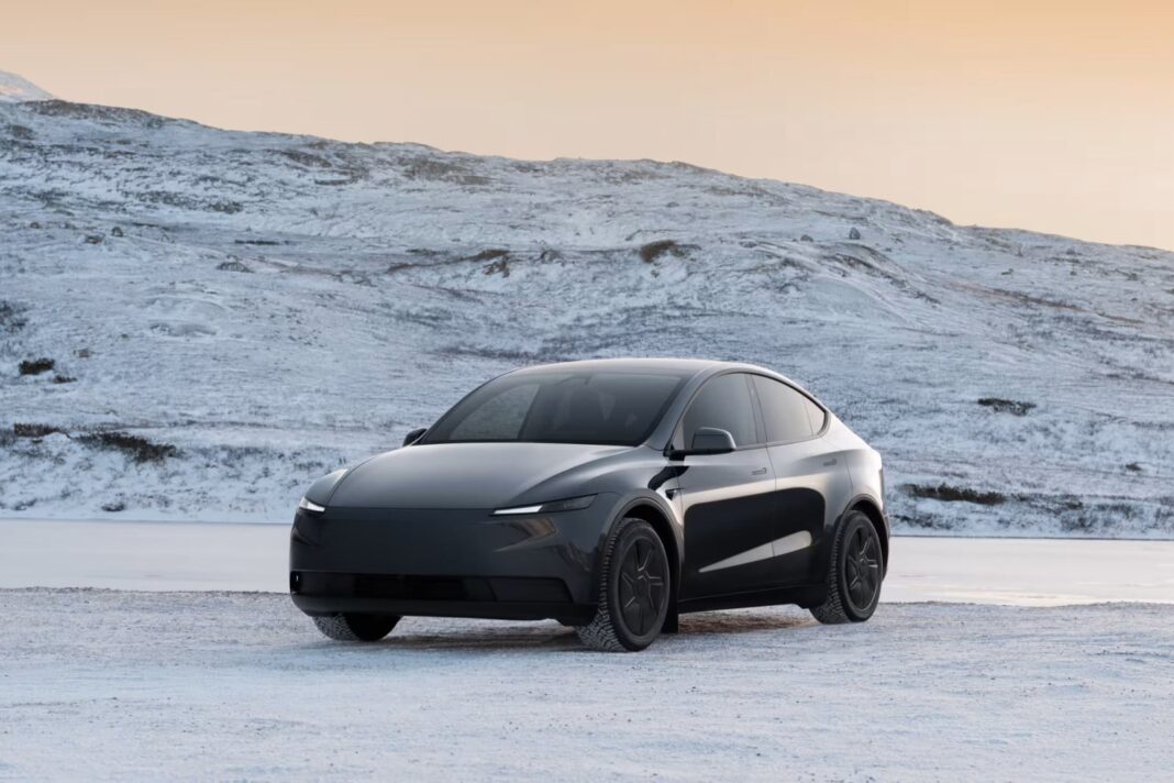 Tesla Model Y 2026 estacionado en la calle