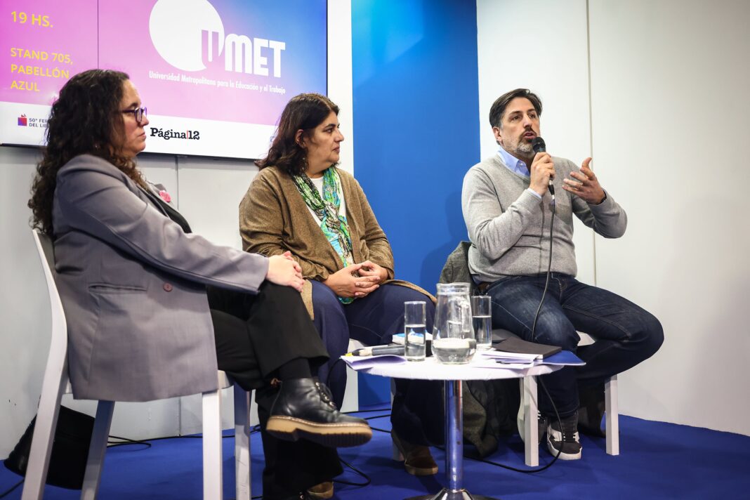 Presentación del libro Apuntes críticos para el debate público con Nicolás Trotta y Ana Castellani