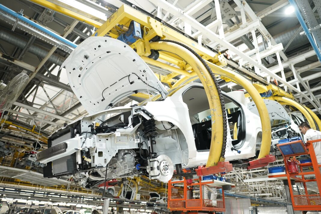 Planta de Stellantis en El Palomar, donde se producen los Peugeot 208 y 2008