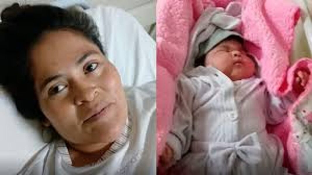 Fotografía de la bebé Nazarena en el Centro de Salud Banda