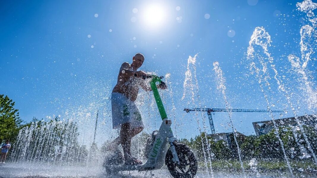 Termómetro marcando alta temperatura en Alemania durante ola de calor
