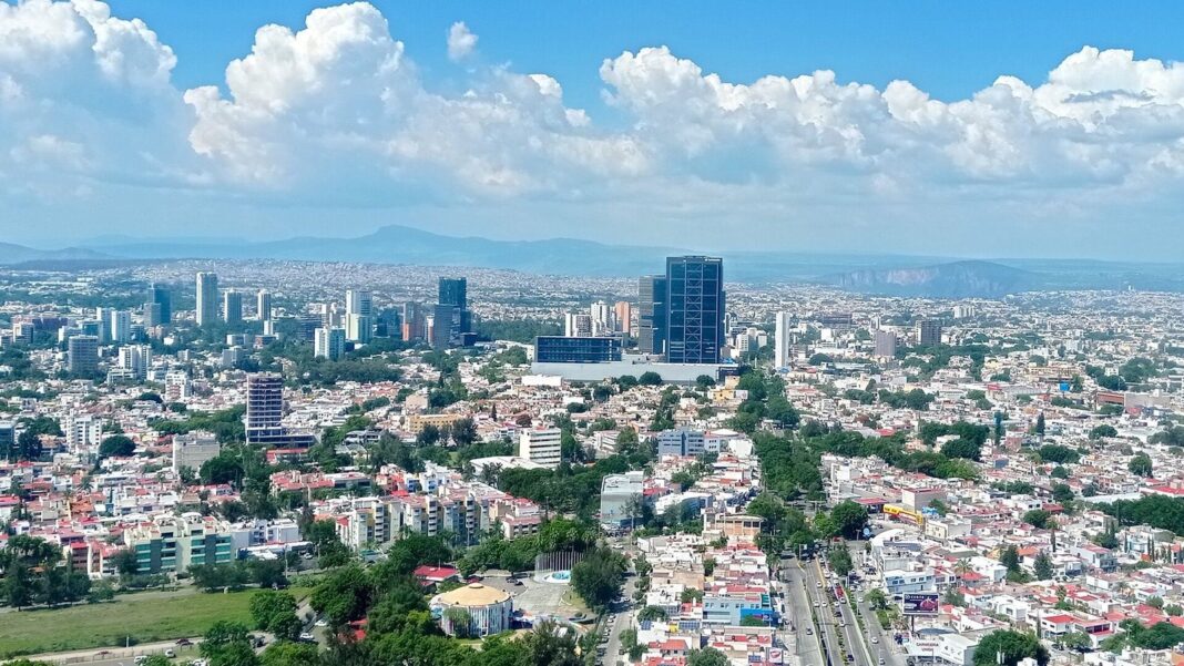 Mapa del clima en Guadalajara con temperaturas y nubosidad