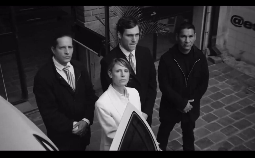 Captura de pantalla del video en blanco y negro de Gaspi publicado en Instagram