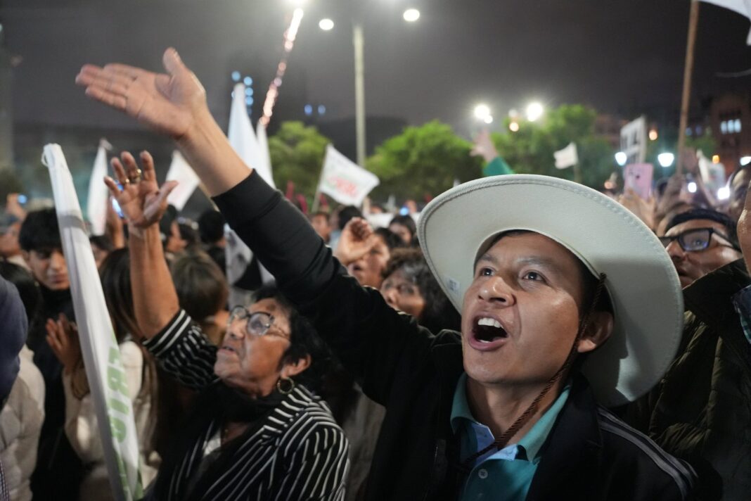 Mapa de Perú con resultados electorales por región