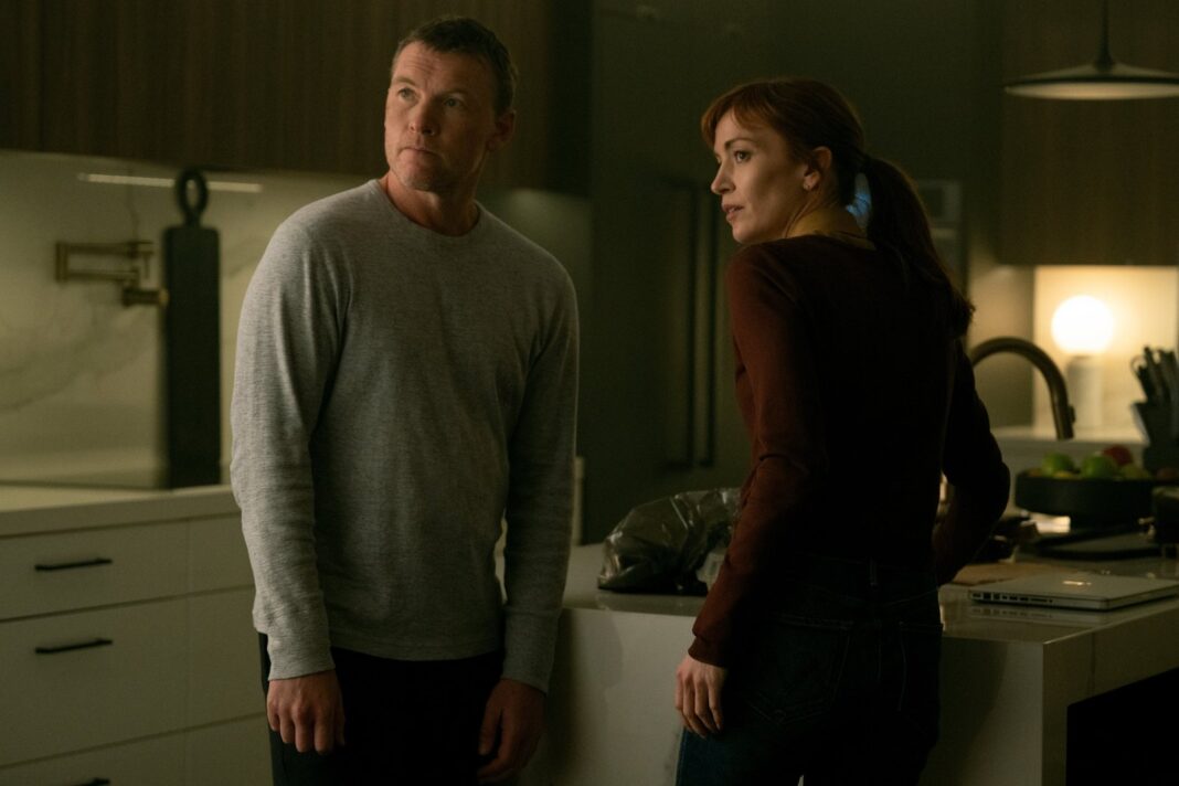 Póster de la miniserie Te encontraré con Sam Worthington