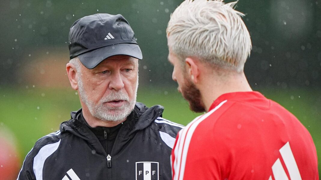 Jugadores de la selección peruana durante un partido amistoso