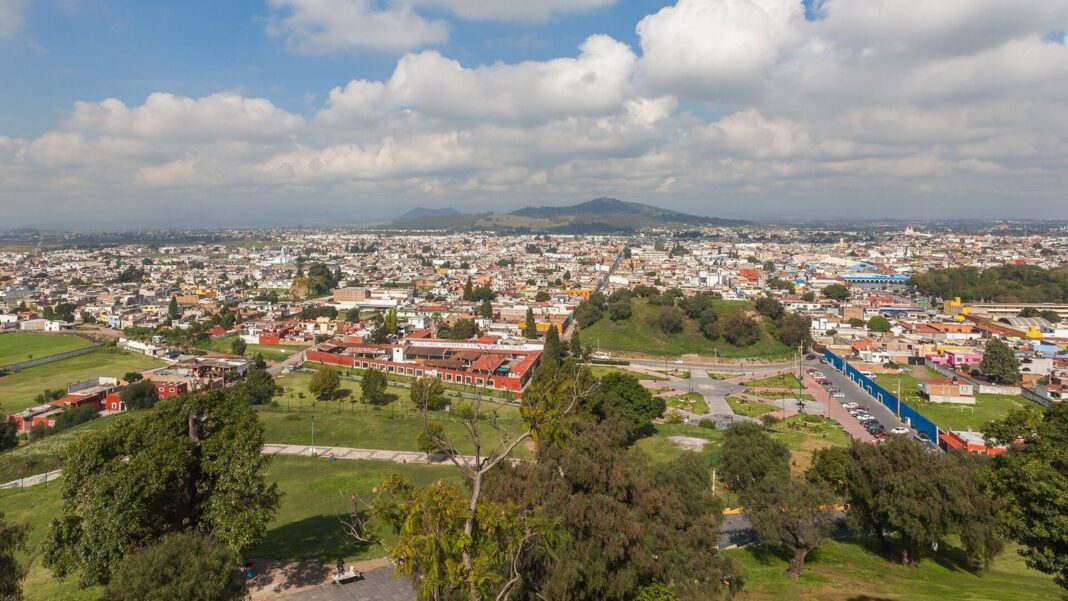 Mapa del clima en Puebla de Zaragoza con datos de temperatura y precipitación