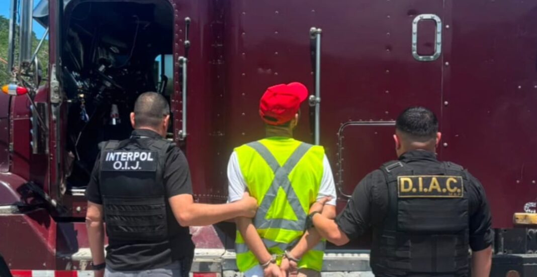Operativo policial en puerto de Caldera, Costa Rica