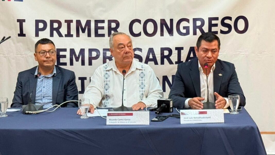 Congreso Empresarial México El Salvador en Biblioteca Nacional de El Salvador