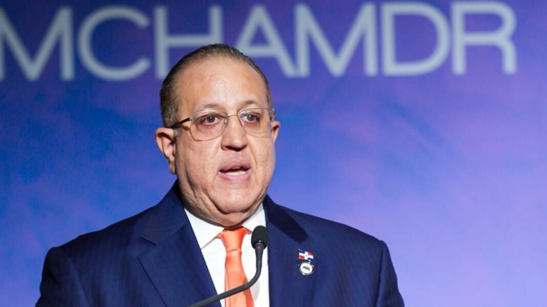 Ministro de Hacienda de República Dominicana, Magín Díaz, en un almuerzo de la Cámara Americana de Comercio