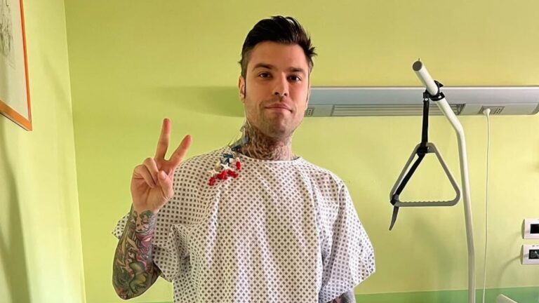 Fedez en un evento público