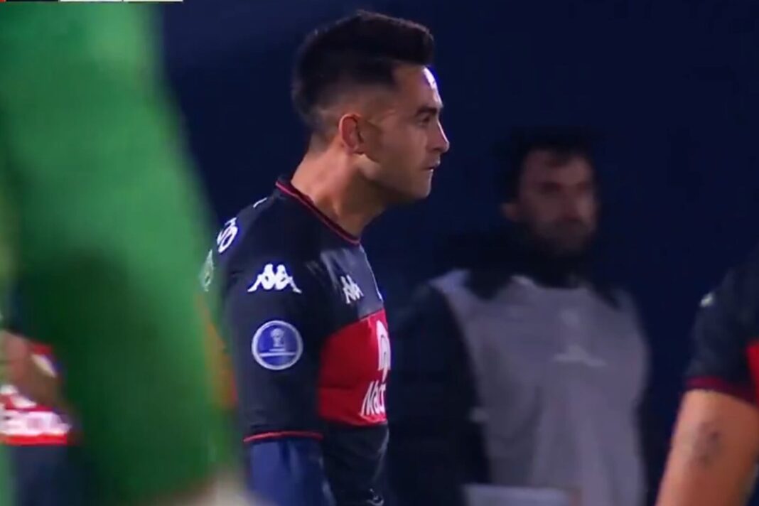 Gonzalo Martínez durante el partido entre Tigre y Nacional por la Copa Sudamericana