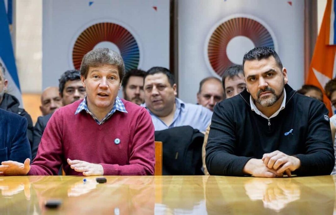 Gustavo Melella y Walter Vuoto en un encuentro político
