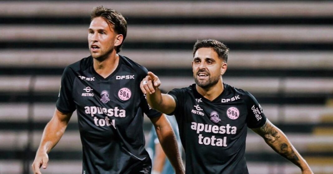 Jugadores de Sport Boys celebran la clasificación a cuartos de final de la Copa de la Liga 2026