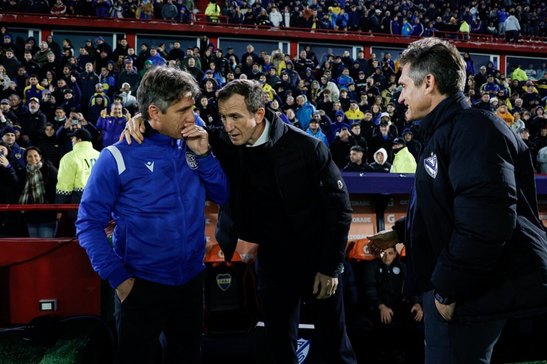 Rodolfo Arruabarrena y Guillermo Barros Schelotto en conferencia de prensa