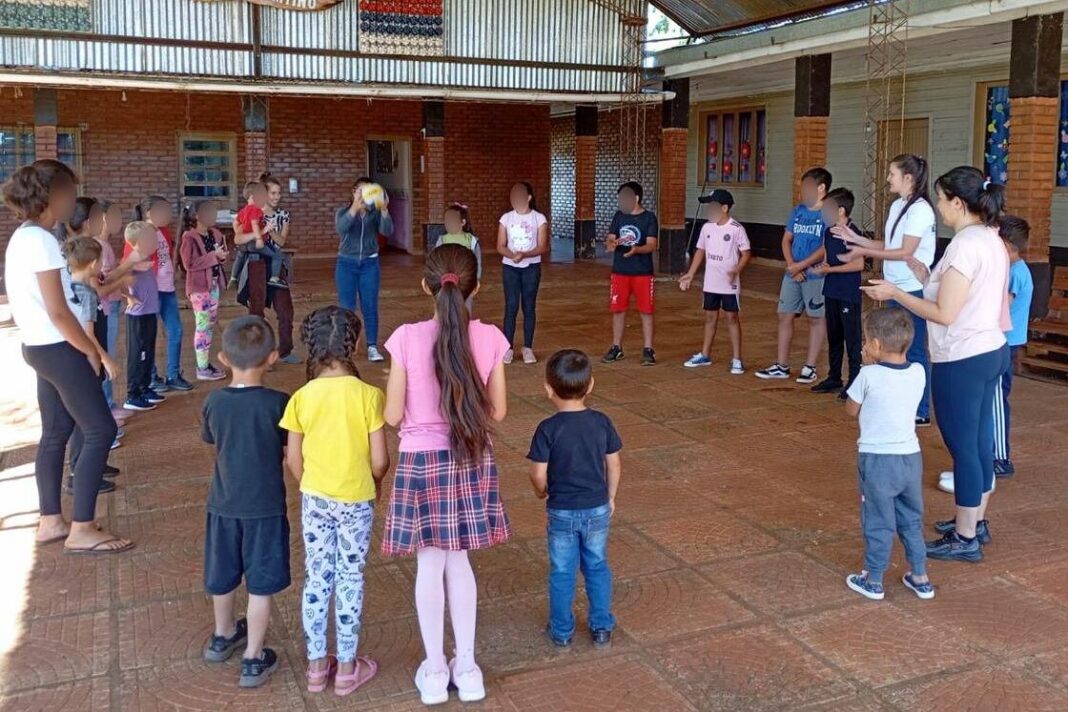 Niños y adolescentes en situación de pobreza en Argentina