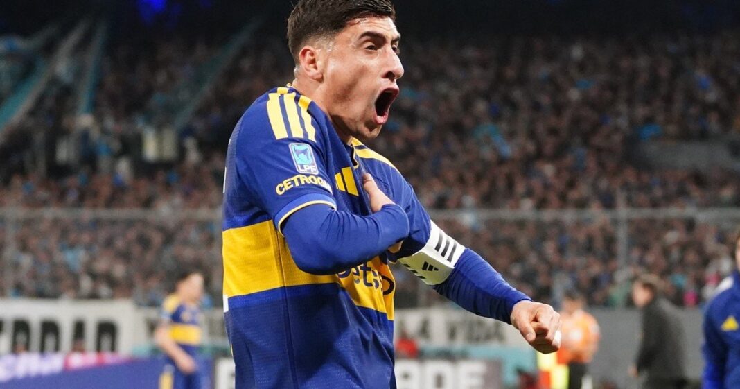 Miguel Merentiel celebra un gol con la camiseta de Boca