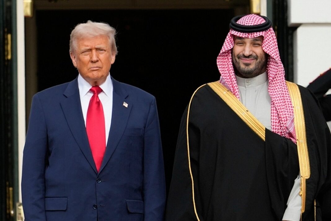 Donald Trump anunciando el cese de ataques contra Irán