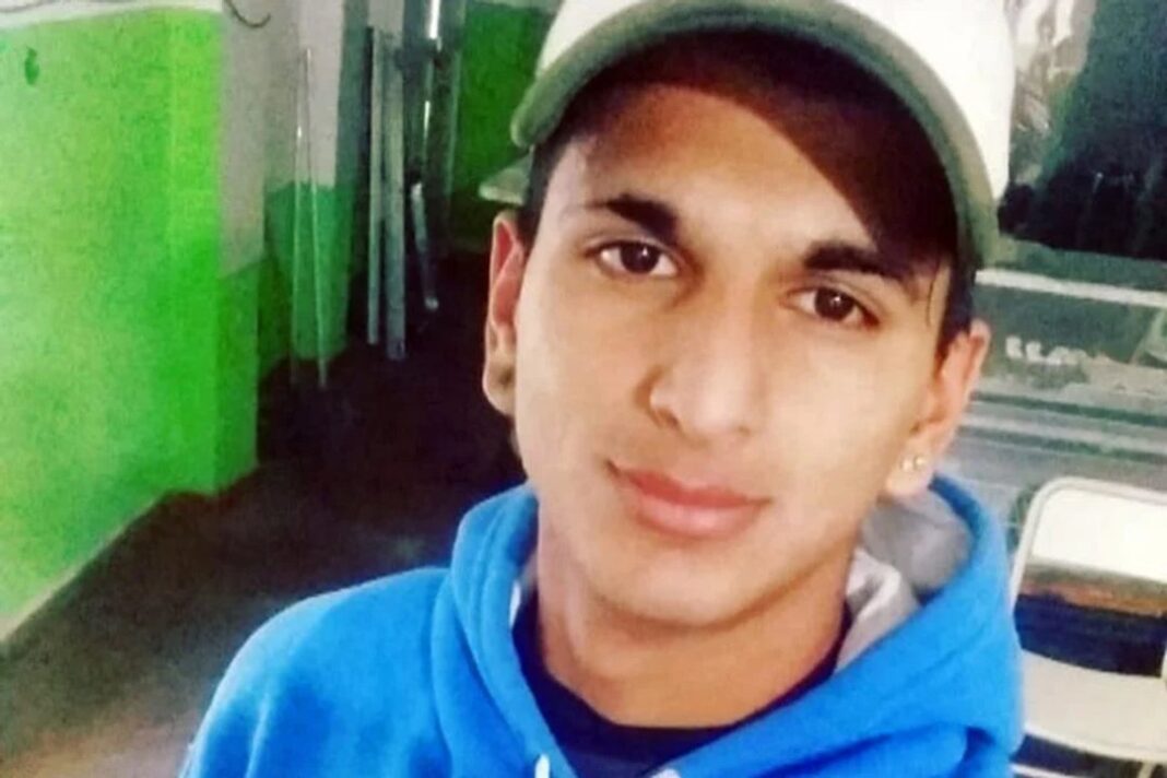 Práctica de tiro con fusiles FAL en un polígono de San Luis