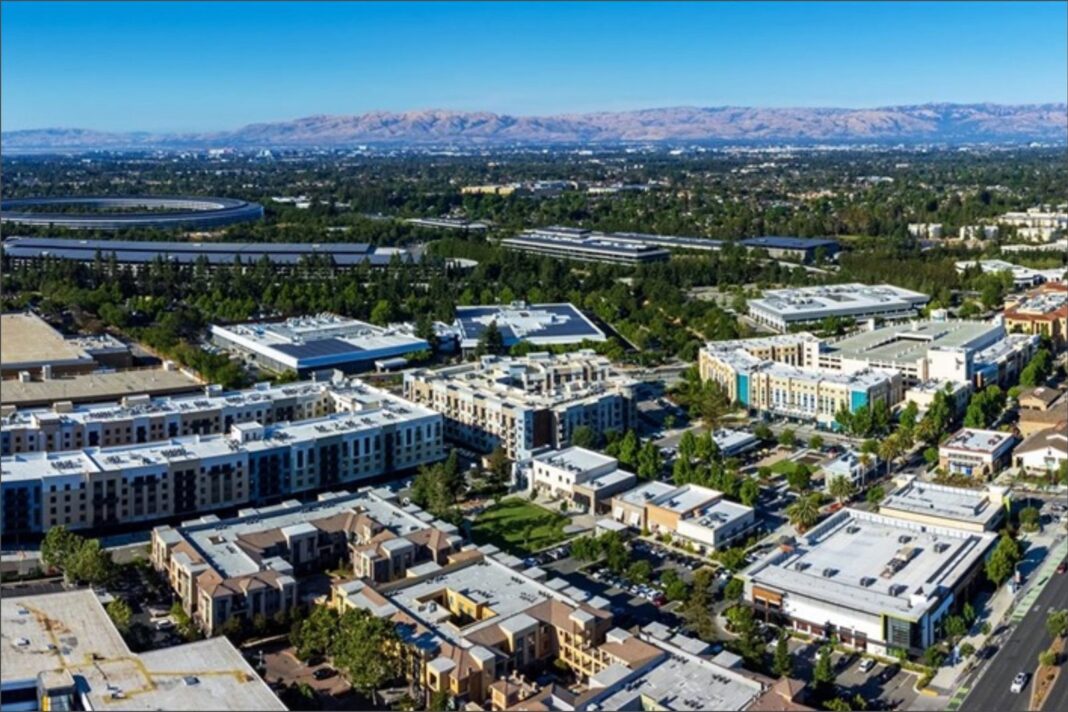Vista de la ciudad de Cupertino, California