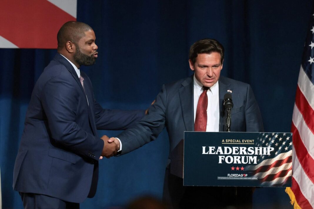 Ron DeSantis y Byron Donalds en el Foro de Liderazgo del Partido Republicano de Florida