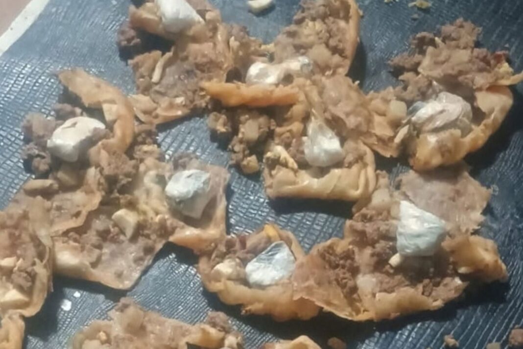 Empanadas en una bolsa de comida