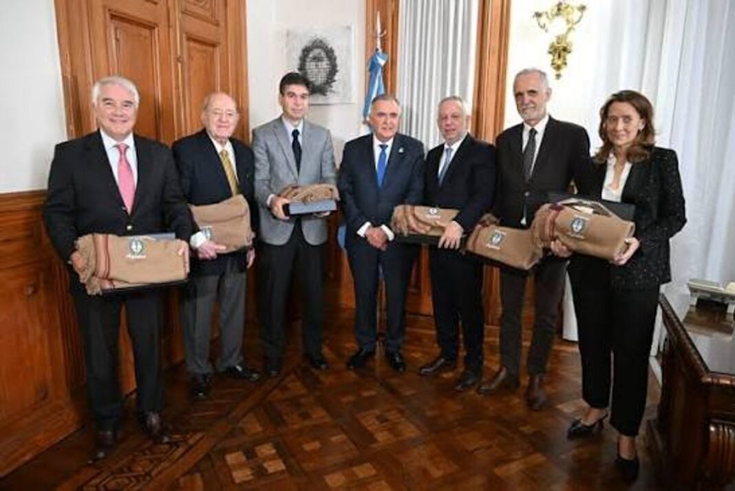Osvaldo Jaldo, gobernador de Tucumán, en un acto oficial